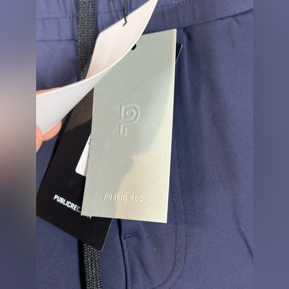 NWT Public Rec 28/28 All Day Everyday Pant Navy Performance Non-Wrinkle - Picture 3 of 14